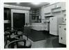 Publicidade das C.R.G.E. _ Réplica de uma cozinha e mostra de electrodomésticos _ 1950-03-31 _ FNI _ 15186 _ 133.jpg