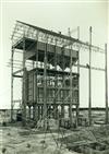 C.R.G.E. - Fábrica de gás da Matinha _ Fornos. Montagem da estrutura metálica _ 1939-09-30 _ Kurt Pinto _ 15139 _ 54.jpg