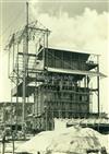 C.R.G.E. - Fábrica de gás da Matinha _ Fornos. Montagem da estrutura metálica _ 1939-11-04 _ Kurt Pinto _ 15139 _ 70.jpg