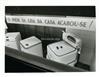 Publicidade das C.R.G.E. _ Salão de vendas da rua Garrett. Montra de máquinas de lavar roupa _ 1960-04-04 _ FNI _ 15186 _ 86.jpg