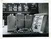 Publicidade das C.R.G.E. _ Salão de vendas da rua Garrett. Montra de frigoríficos _ 1951-08-24 _ FNI _ 15186 _ 106.jpg