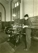 C.R.G.E. - Imprensa Nacional de Lisboa _ Máquina de tipo de composição (em laboração) _ 1938_ Kurt Pinto _ 15131 _ 8.jpg